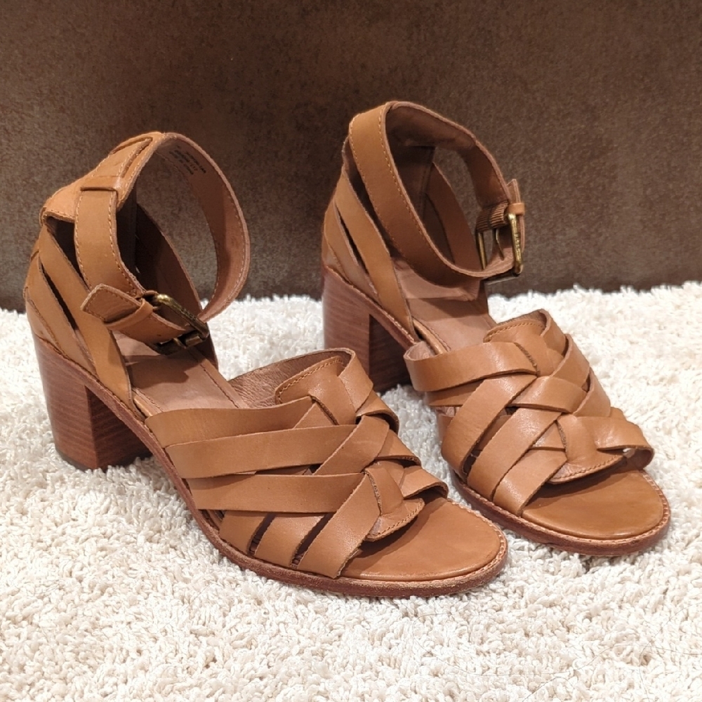 Frye Womens Tan Leather Strappy Block Heel Sandals